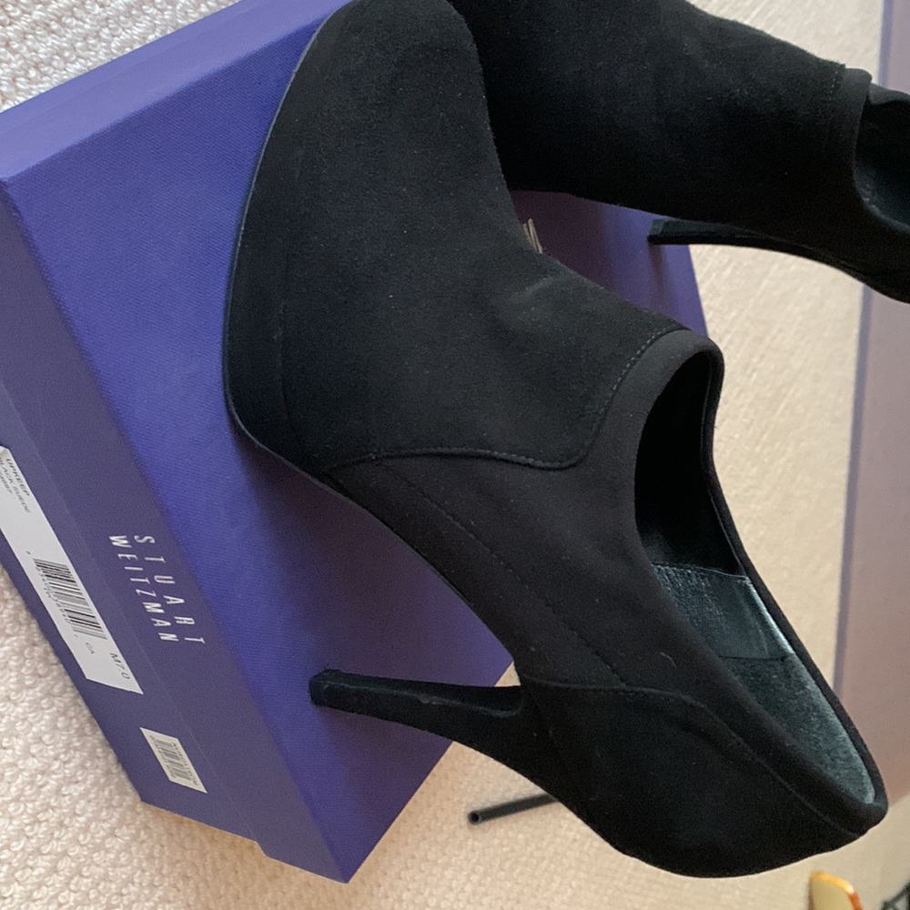 Worn Once, Perfect Like New Condition Stuart Weit… - image 2